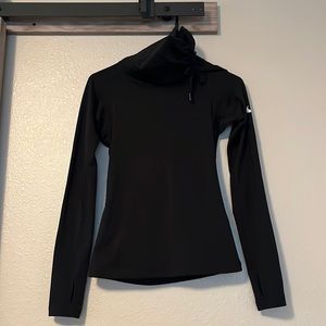 So cute! NWOT nike crown neck and tie dri fit pullover xs